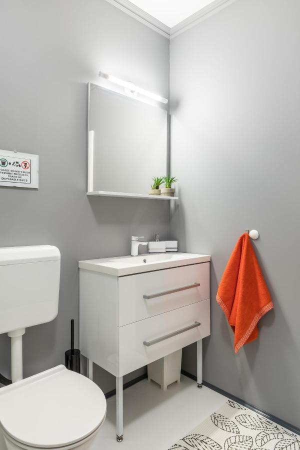 Waterview Apartments - Koru Apartment And Pool ミミツェ エクステリア 写真